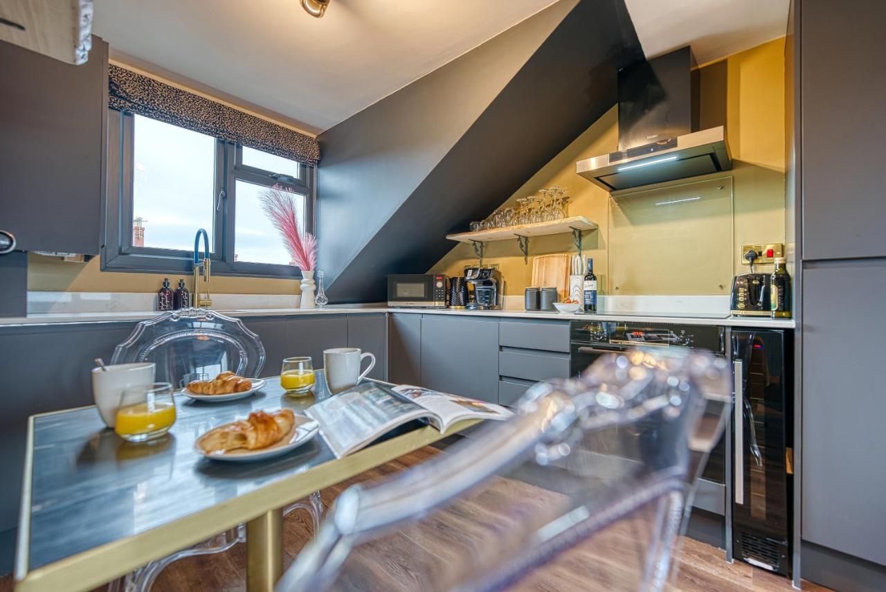 Casa Del Artista - Luxury Apartments, Whitby Eksteriør bilde
