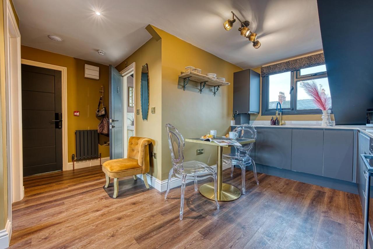 Casa Del Artista - Luxury Apartments, Whitby Eksteriør bilde