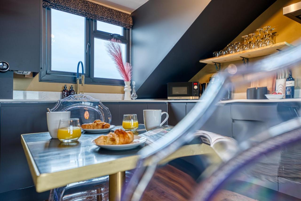 Casa Del Artista - Luxury Apartments, Whitby Eksteriør bilde