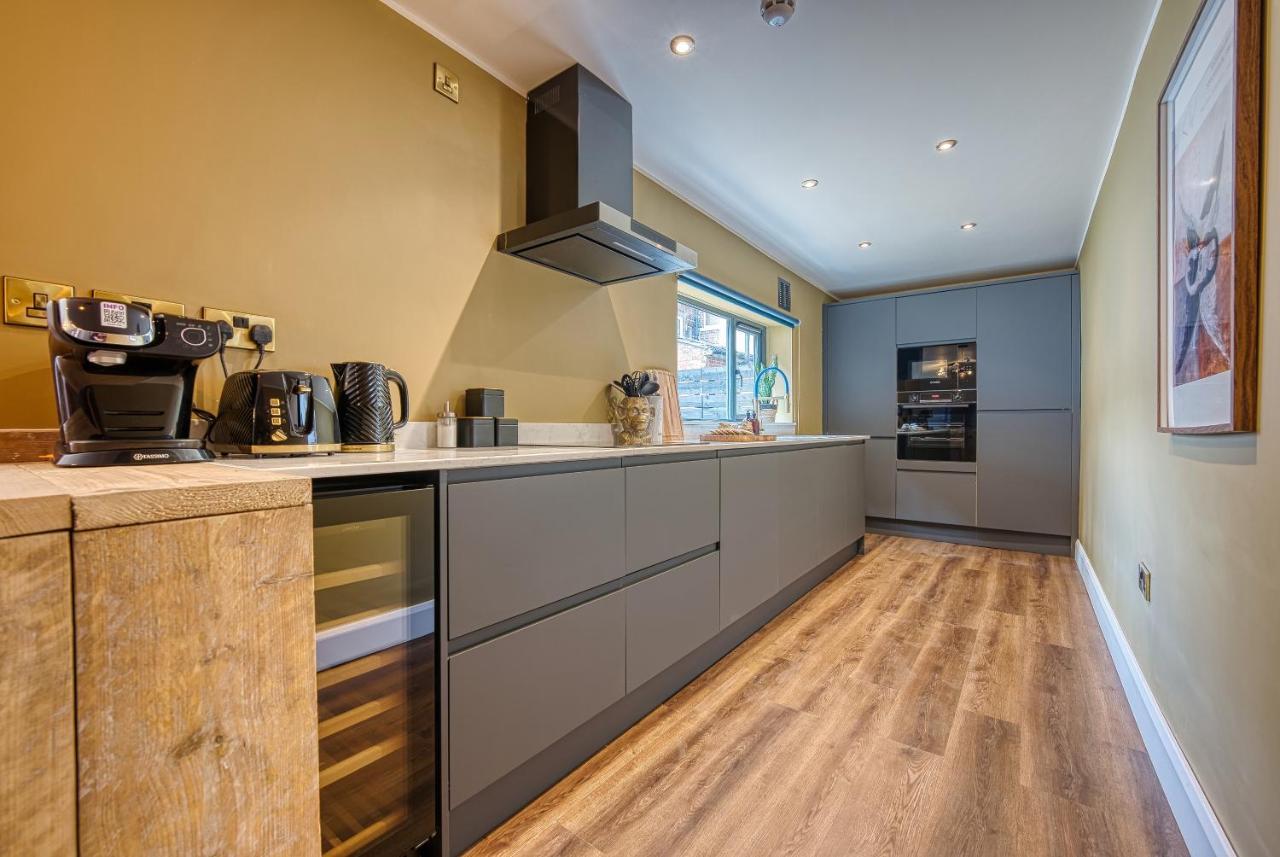 Casa Del Artista - Luxury Apartments, Whitby Eksteriør bilde